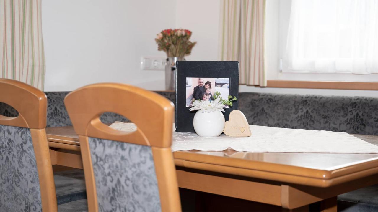 Appartement Alexandra Neukirchen am Großvenediger Exteriör bild